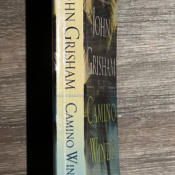 Pair of John Grisham Paperbacks - Picture 4 of 4